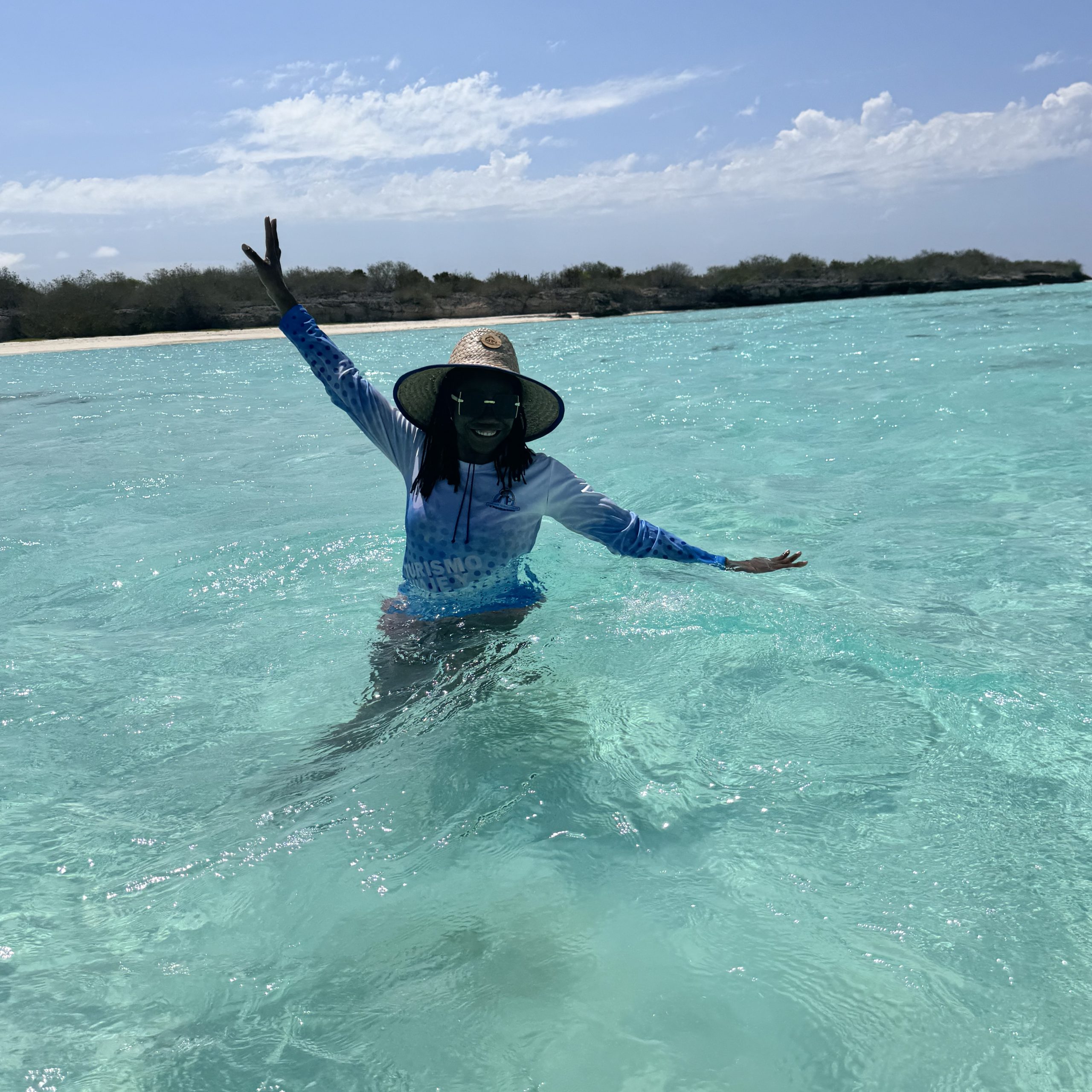 Viajes a La Isla la Tortuga, Descúbrelo con A Donde Alirio